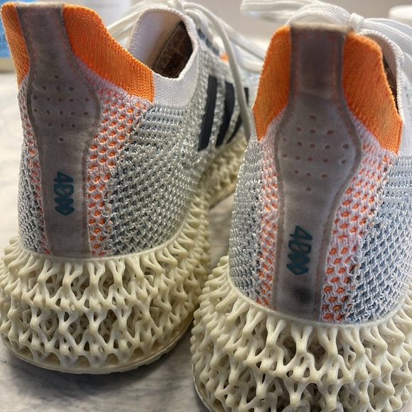 EUC Adidas running shoes - Picture 6 of 7